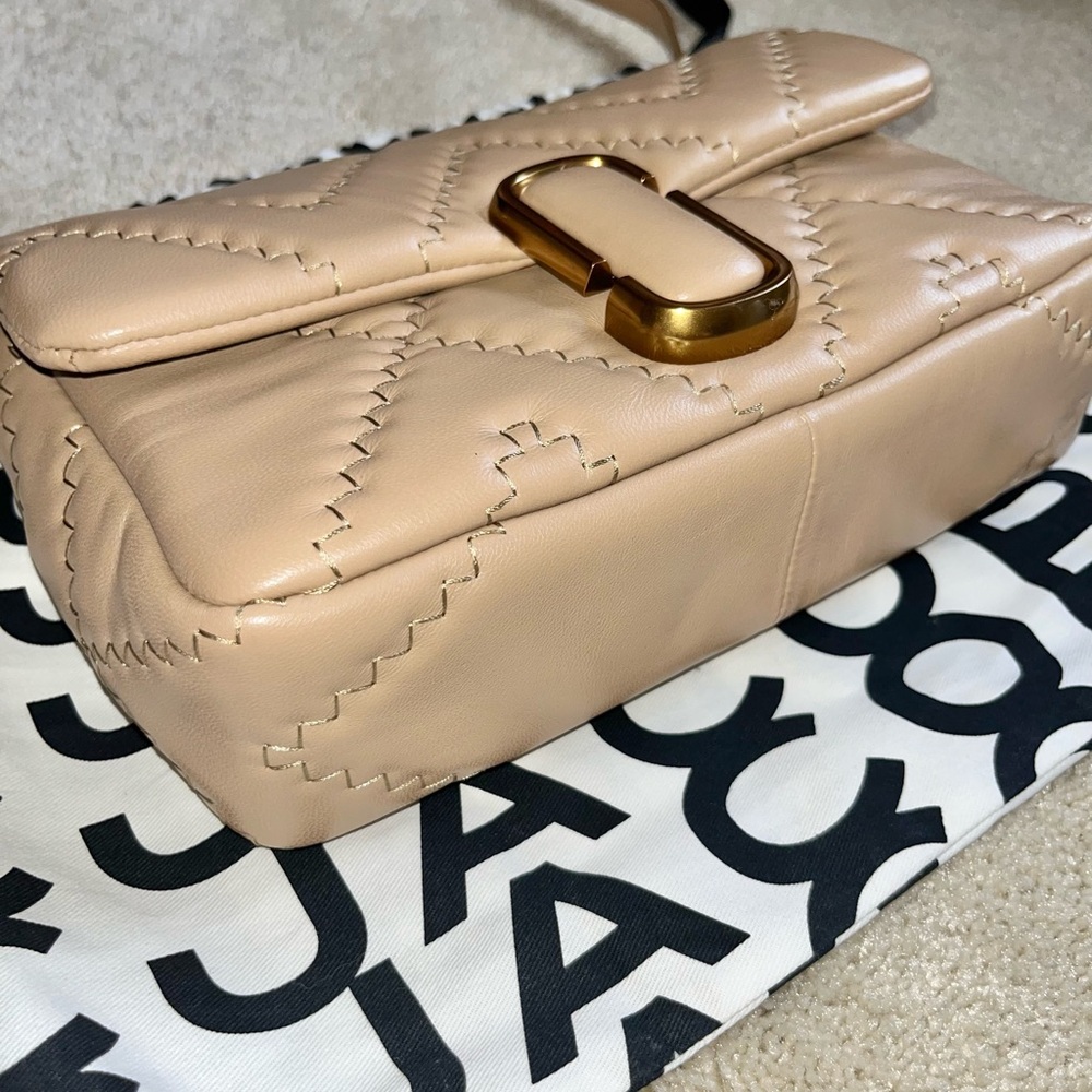 Marc Jacobs Tan Quilted Crossbody Bag - Picture 3 of 6